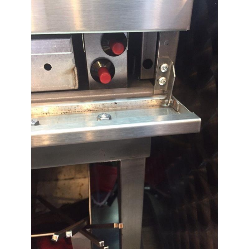 Garland Chargrill Natural Gas for Peri Peri, broiler, with water tray under 3 weeks use