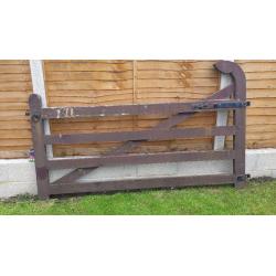 Driveway Gate Measures 84.5 ins
