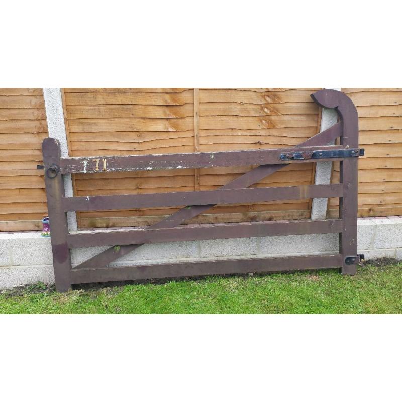 Driveway Gate Measures 84.5 ins