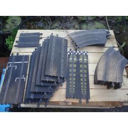21 piece bundle of scalextric track