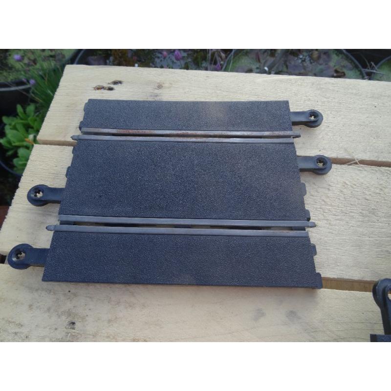 21 piece bundle of scalextric track