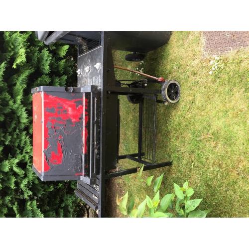 Large gas bbq free