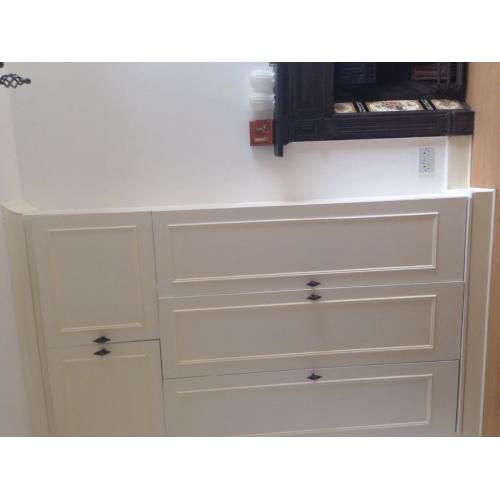 Lovely good size double room, in newly refurbished house, all bils included, WIFI, nice view