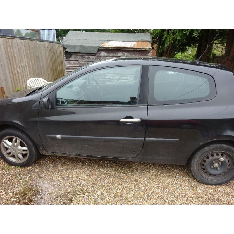 Renault CLio 1.4 !!URGENT!!