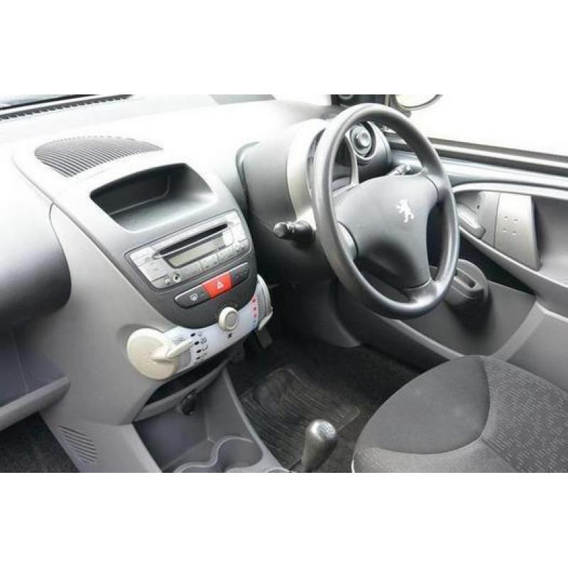 2011 Peugeot 107 1.0 Urban 5 door Petrol Hatchback