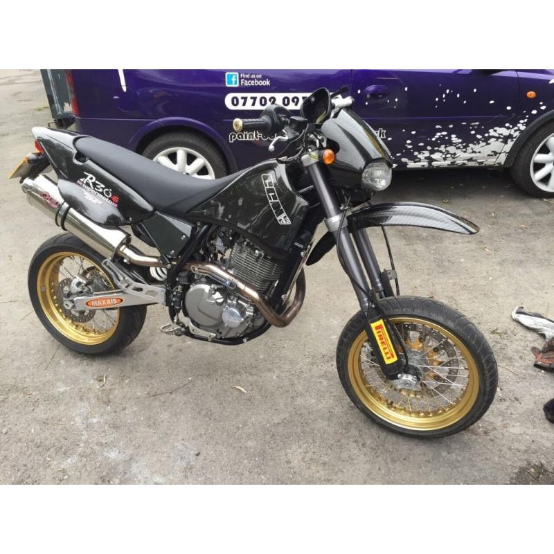 Ccm r30s supermoto Carbon fiber look