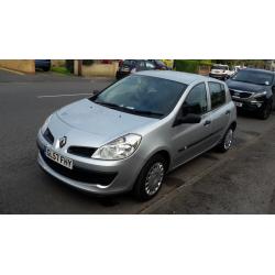 2008 Silver Renault Clio 1.5 dCi Dynamique 5dr (Diesel)