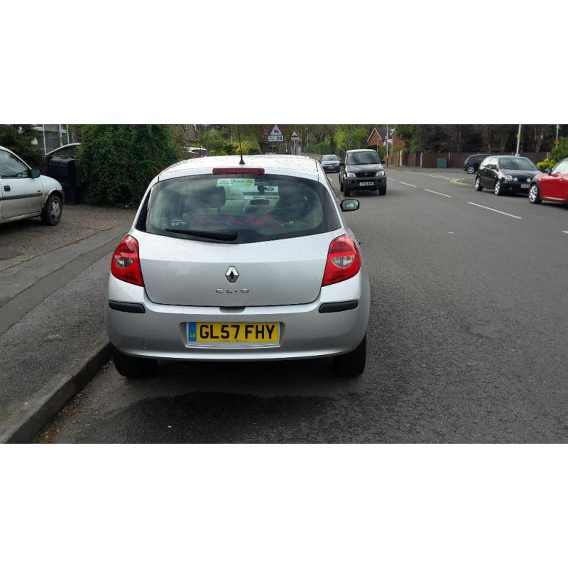 2008 Silver Renault Clio 1.5 dCi Dynamique 5dr (Diesel)