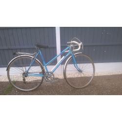 LOVELY RETRO LADIES EMMELLE DIAMOND RACER BIKE