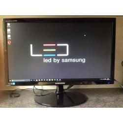 22 inch Samsung S22A300H Widescreen HDMI HD LED Monitor computer screen monitor for PC / Macs