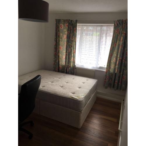 Very nice double room to rent...