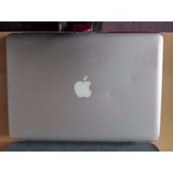 Apple Macbook Air 2gb ram 128gb ssd hdd