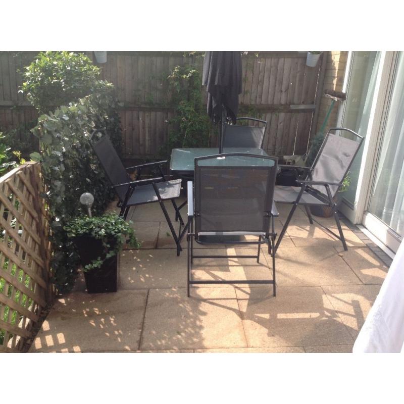 Home swap 2bed ground floor flat new build with big patio