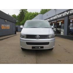 Volkswagen Transporter T30 2.0TDi AUTO Shuttle SE LWB 2xZONES C/C 9 S... 2013/13