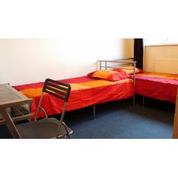 SHARED ROOM CLOSE TO TOWER BRIDGE