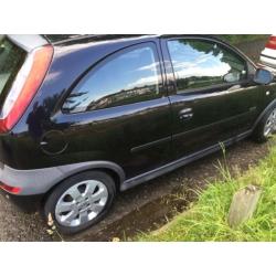 BLACK VAUXHALL CORSA VERY GOOD CONDITION ONE YEAR MOT LOW MILEAGE DRIVES QUITE AND SMOOTH NO FAULTS
