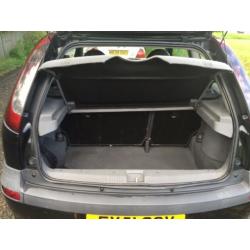 BLACK VAUXHALL CORSA VERY GOOD CONDITION ONE YEAR MOT LOW MILEAGE DRIVES QUITE AND SMOOTH NO FAULTS