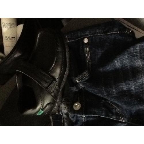 Kids Levi jeans size 8 kids black kickers size28 new