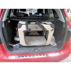 FOLDING FABRIC DOG CRATE/CARRIER DESIGNED FOR CAR TRAVEL
