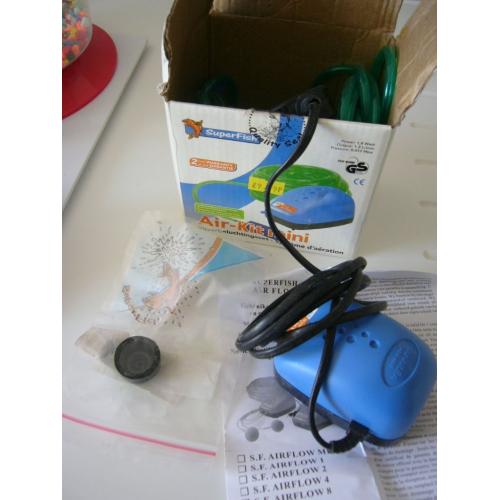 SUPERFISH AIR KIT MINI FISH BOWL TANK FILTER BOXED AND NEW + bottle of nutrafin liquid