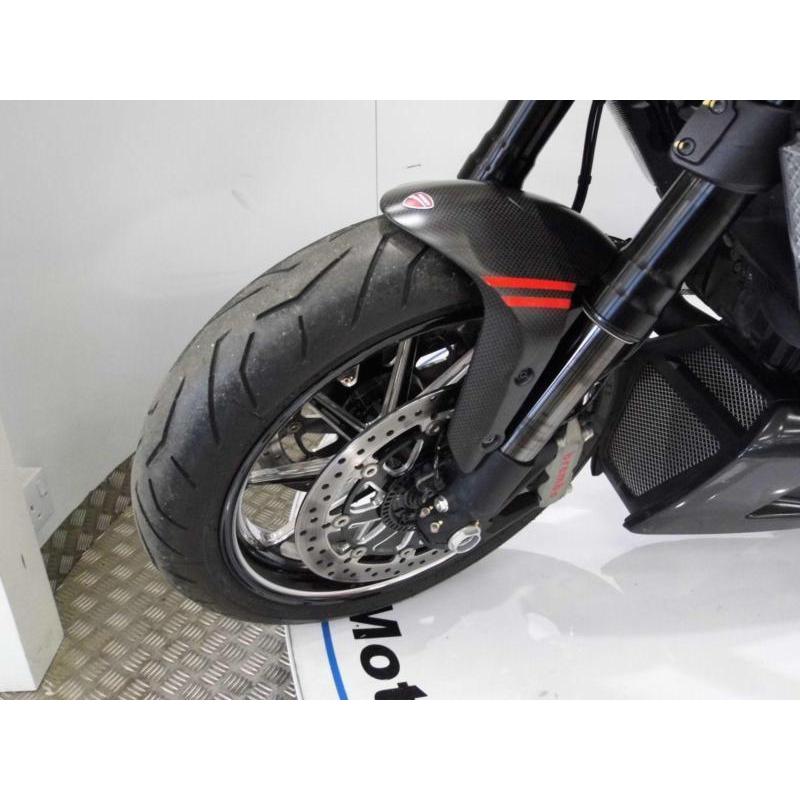 Ducati Diavel Carbon 2012