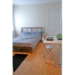 AVAILABLE NOW - Double room in Hendon -all inclusive -available to couples