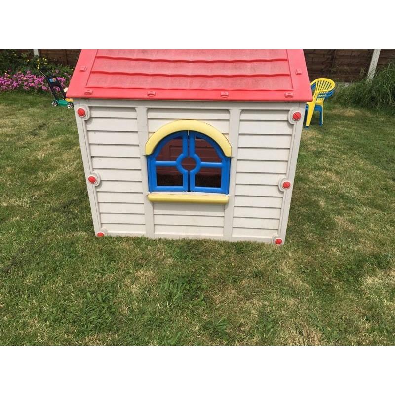 Childrens play house