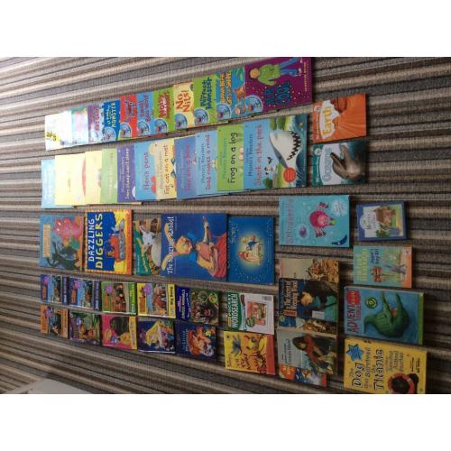 Large Collection of Childrens Books inc Usborne Phonics Reader set + Read along with CD Books