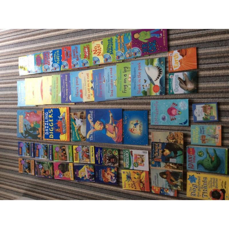 Large Collection of Childrens Books inc Usborne Phonics Reader set + Read along with CD Books