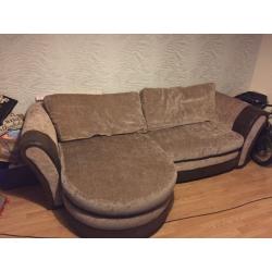 Sofa set need gone!!