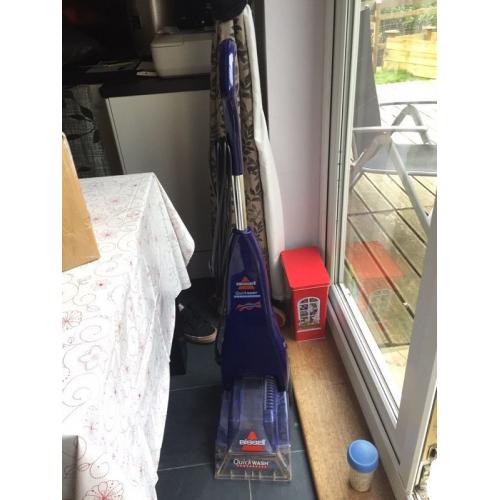 Carpet cleaner