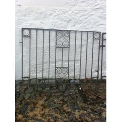 Wrought iron gates (8ft long)
