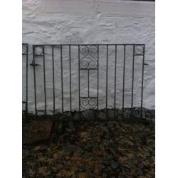 Wrought iron gates (8ft long)