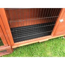 Wooden Hutch With Run