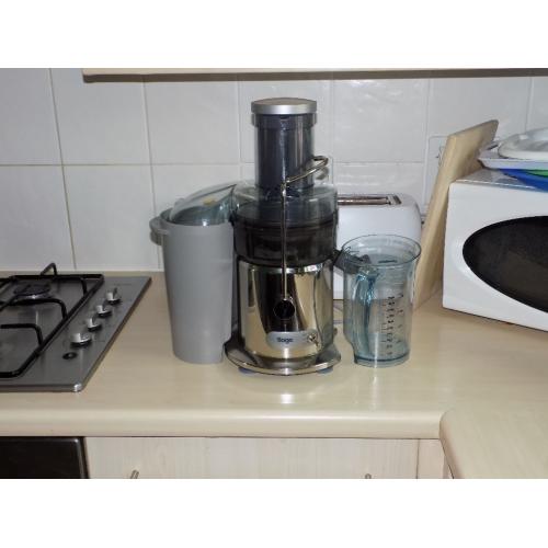 Sage Nutrijuicer by Heston Blumenthal - excellent condition