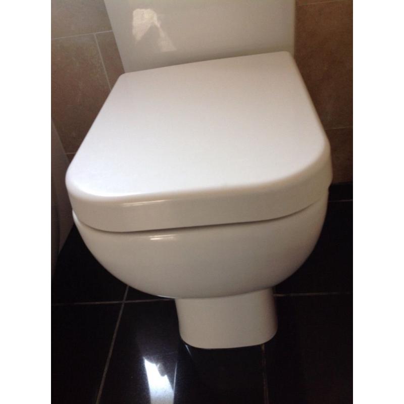 RAK Modern Toilet suit small bathroom used, immaculate.