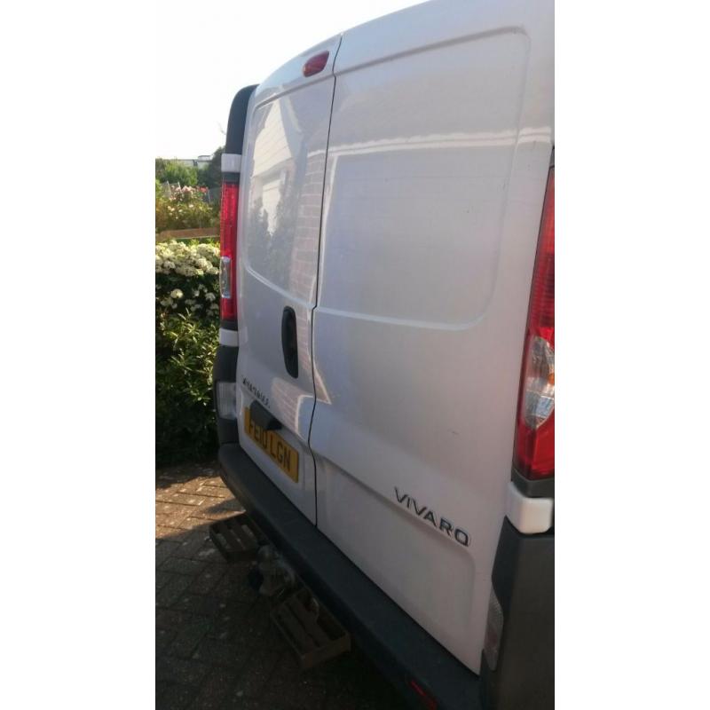 Vauxhall vivaro 2010 75000 miles FSH air con, sat nav, long mot, ideal for camper conversion or work