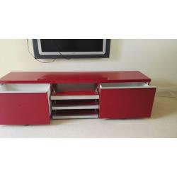 High gloss red media unit