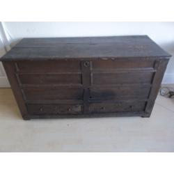 !7th century coffer / mule chest