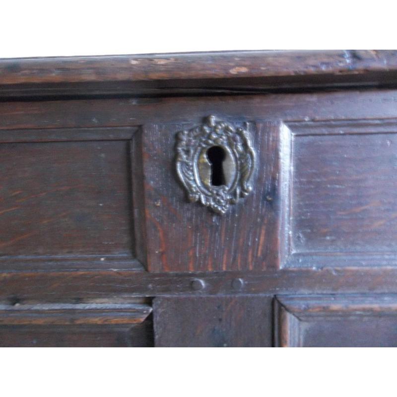 !7th century coffer / mule chest