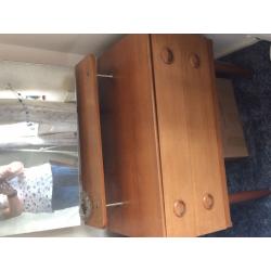 OAK CHEST OF DRAWS