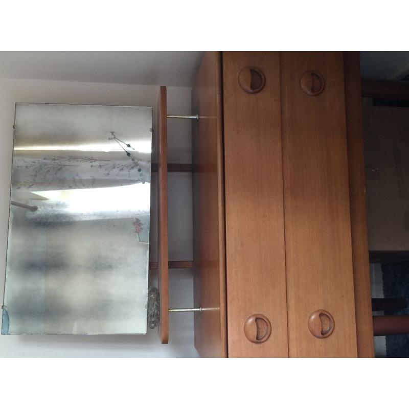 OAK CHEST OF DRAWS
