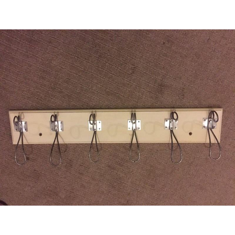 UNIQUE COAT HOOK RACK