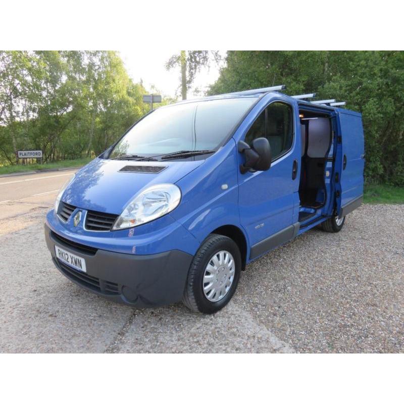 RENAULT TRAFIC SL27 DCI 115 BHP 6 SPEED SAT NAV BLUETOOTH BLUE