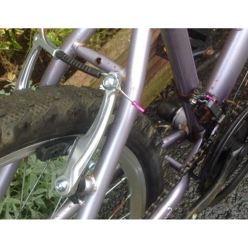 Lovely ladies Apollo mountain bike.