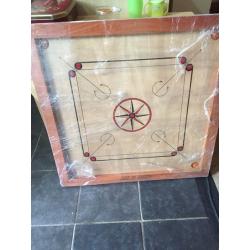Carrom board