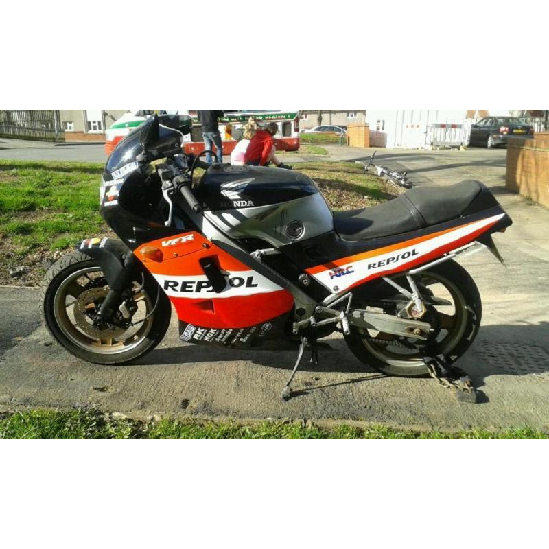 Honda vfr 400 nc21