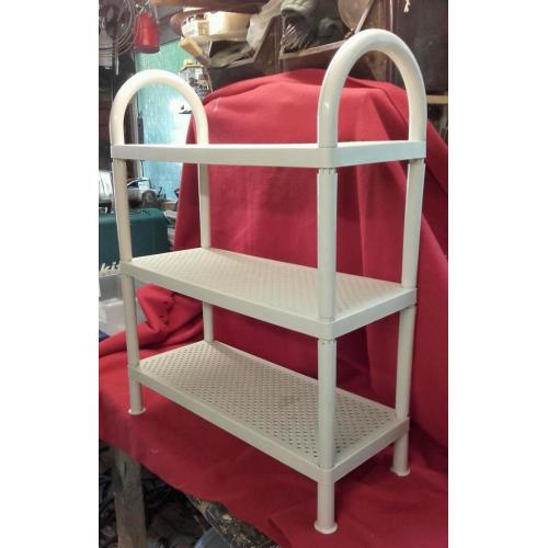 Collapsable shelves