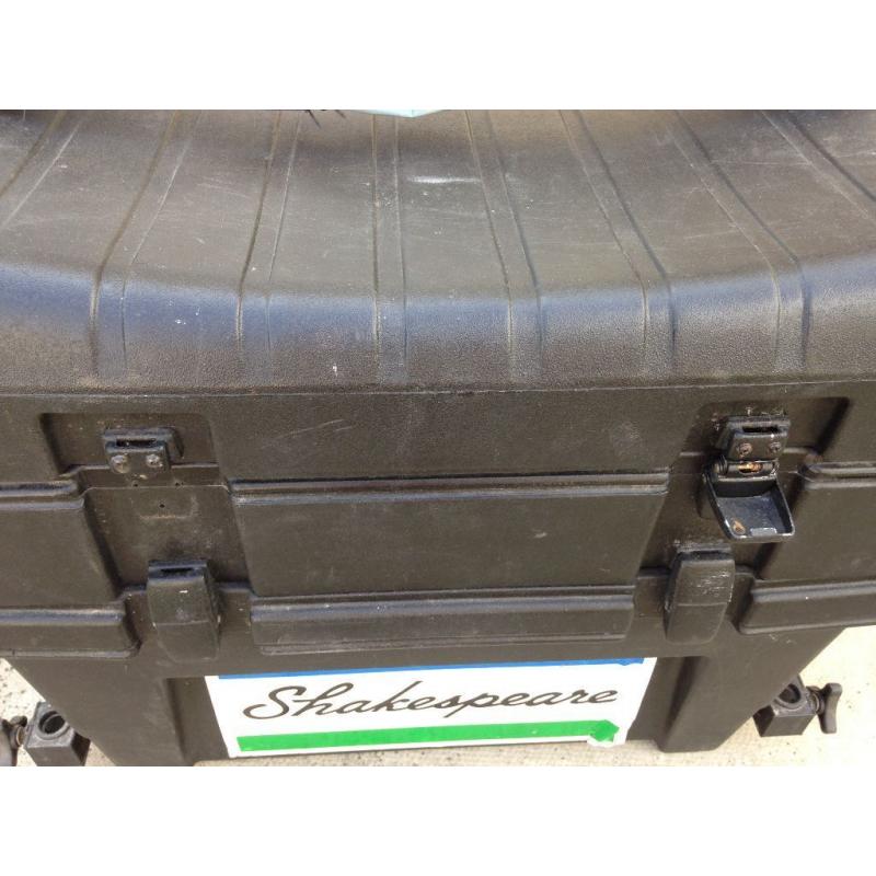 Shakespear Fishing seat/tackle box.