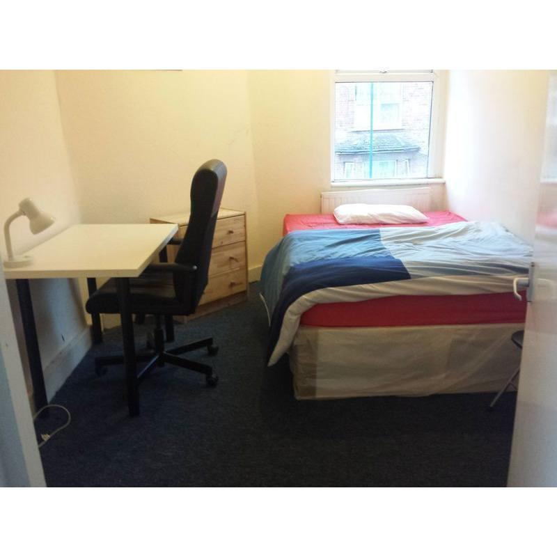 YOU SNOOZE YOU LOOSE , 3 ROOMS AVAILABLE // BOOK YOURS IN ADVANCE